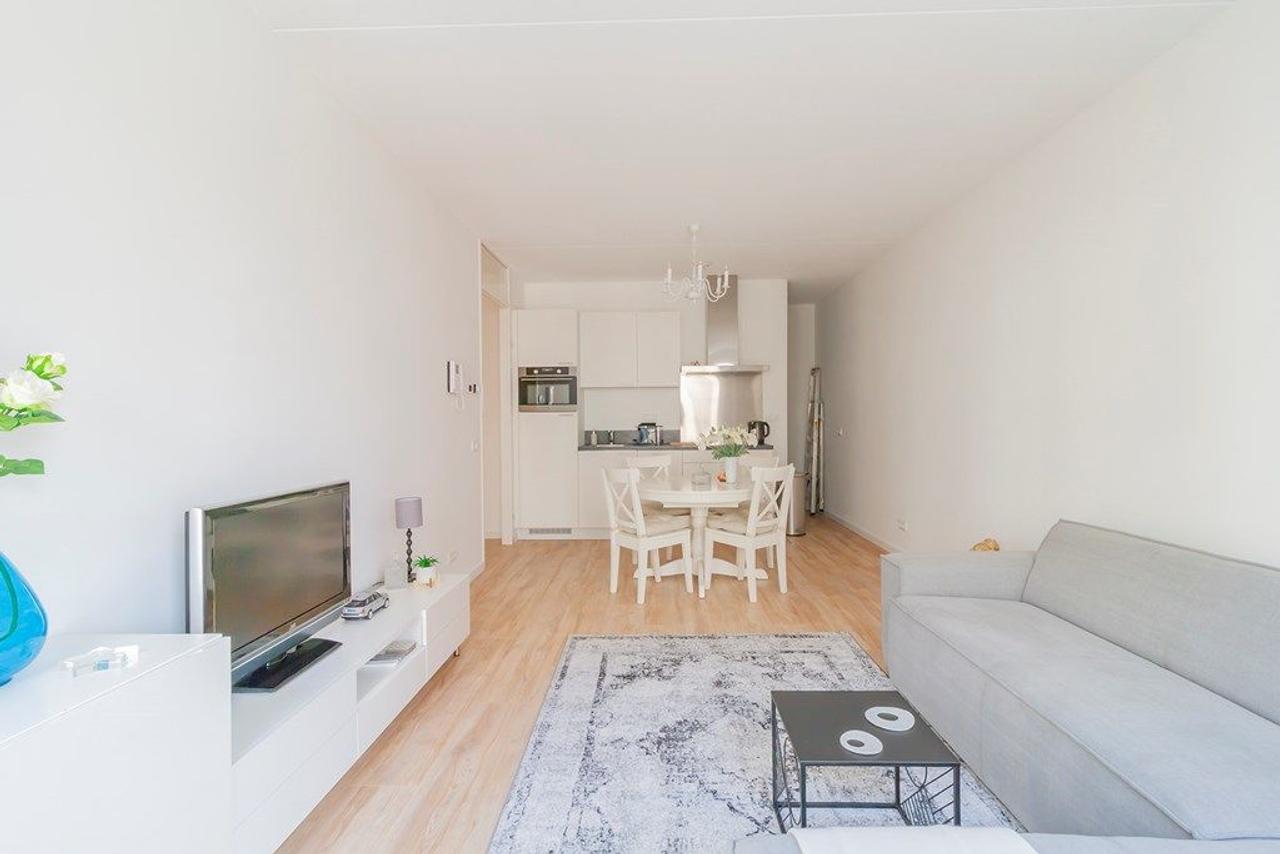 Furnished 1-Bedroom Apartment with Balcony - Image 3