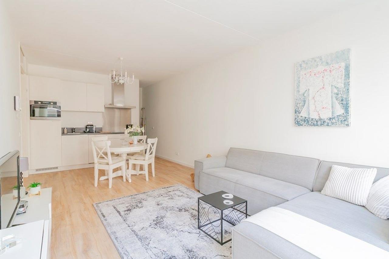 Furnished 1-Bedroom Apartment with Balcony - Image 4