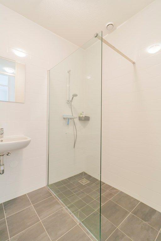 Furnished 1-Bedroom Apartment with Balcony - Image 12