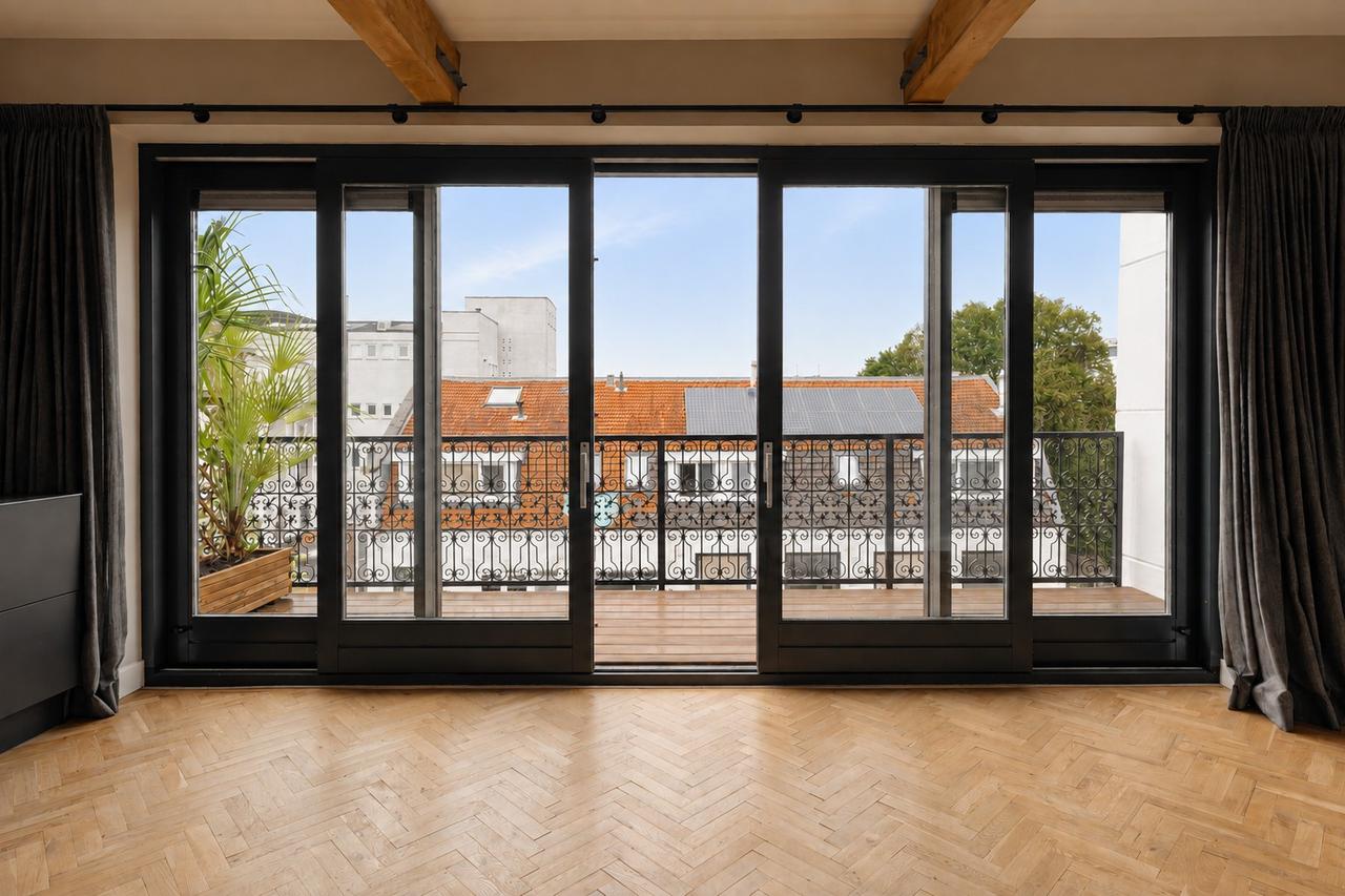 132 m² Duplex Apartment near Vondelpark - Image 2