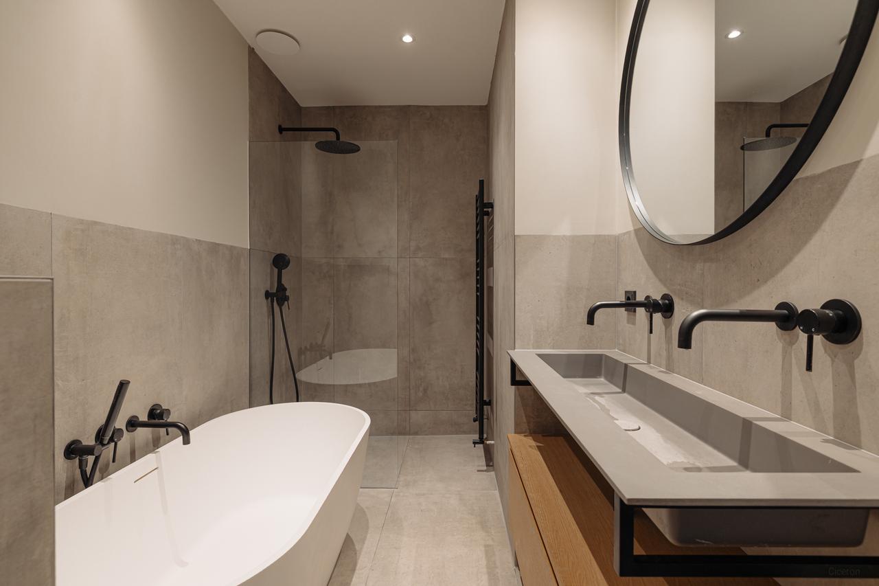 132 m² Duplex Apartment near Vondelpark - Image 23