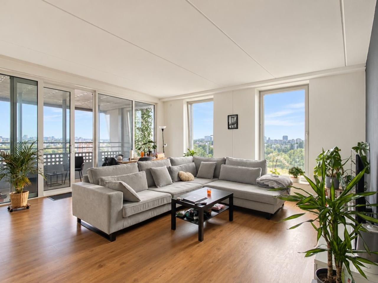 95 m² apartment with balcony in The Hague - Image 3