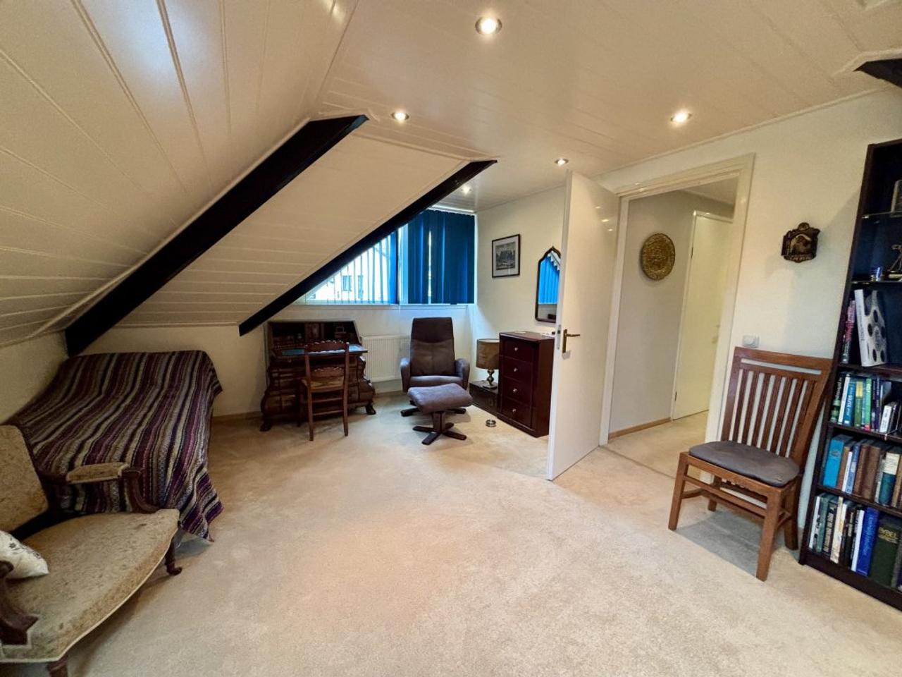 Furnished home with garden in Hengelo - Image 8