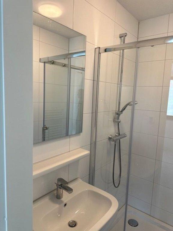 New-build apartment with 2 bedrooms - Image 9