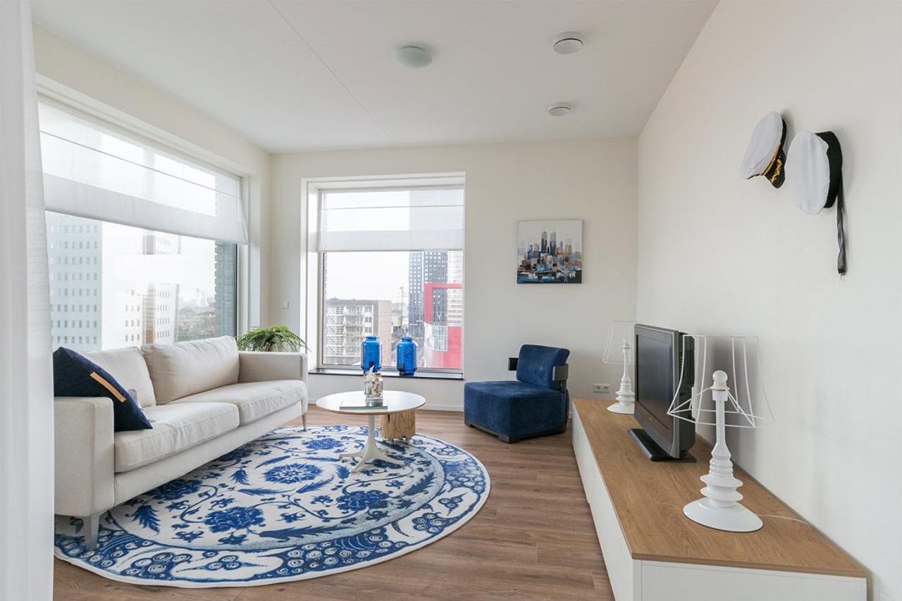 83 m² Apartment with Balcony in Kop van Zuid - Image 6
