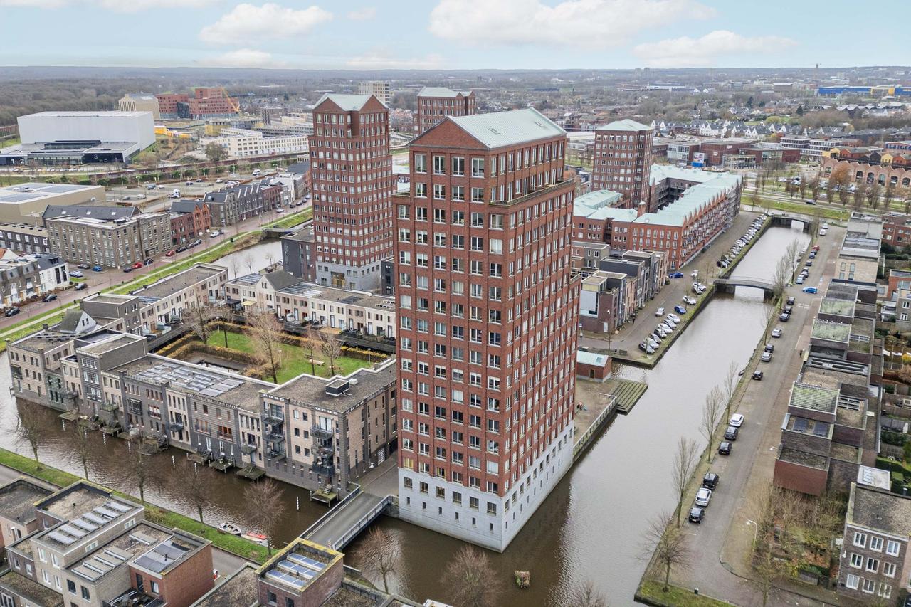 97 m² appartement op de 11e verdieping - Afbeelding 1