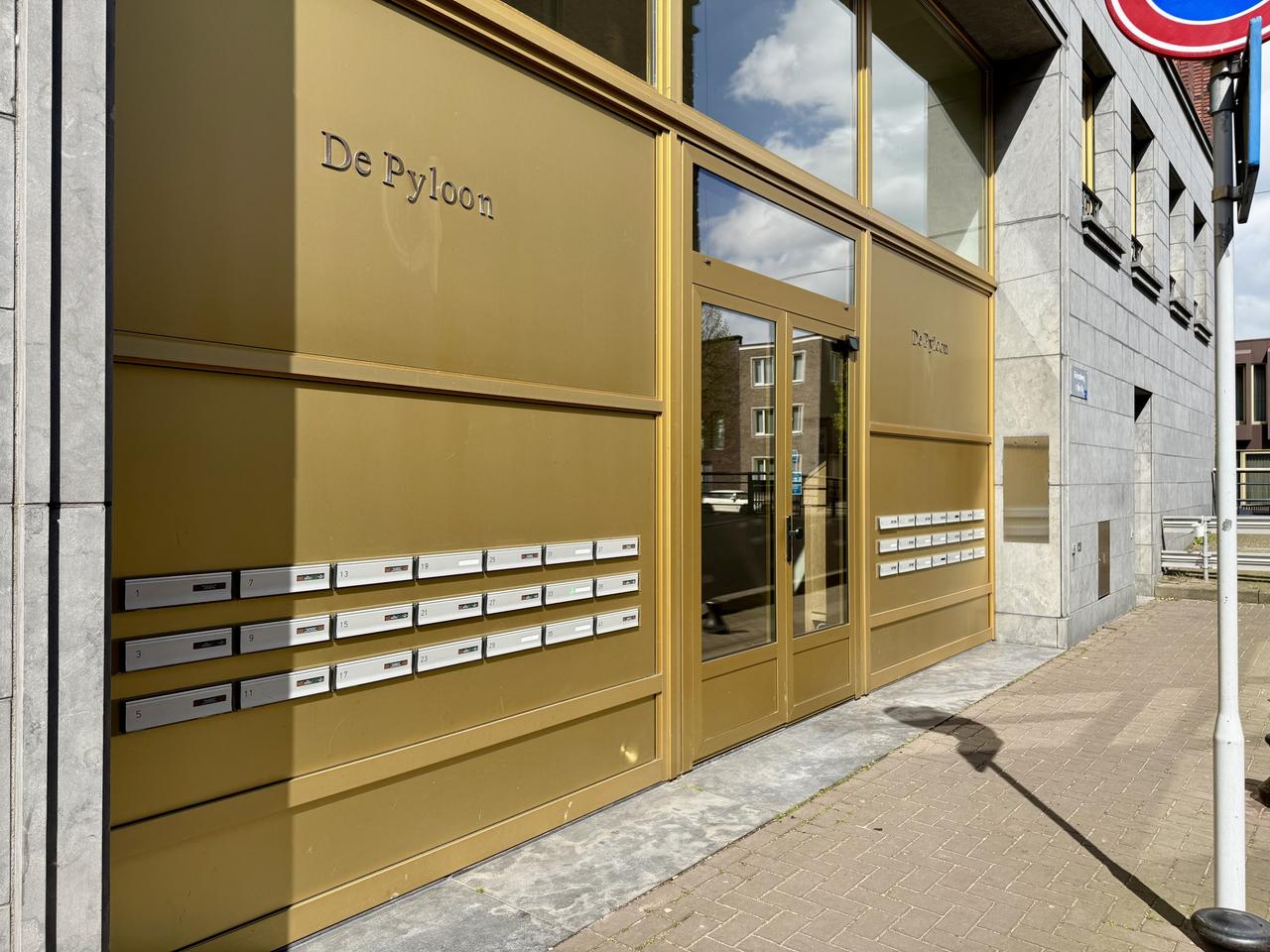 97 m² appartement op de 11e verdieping - Afbeelding 29