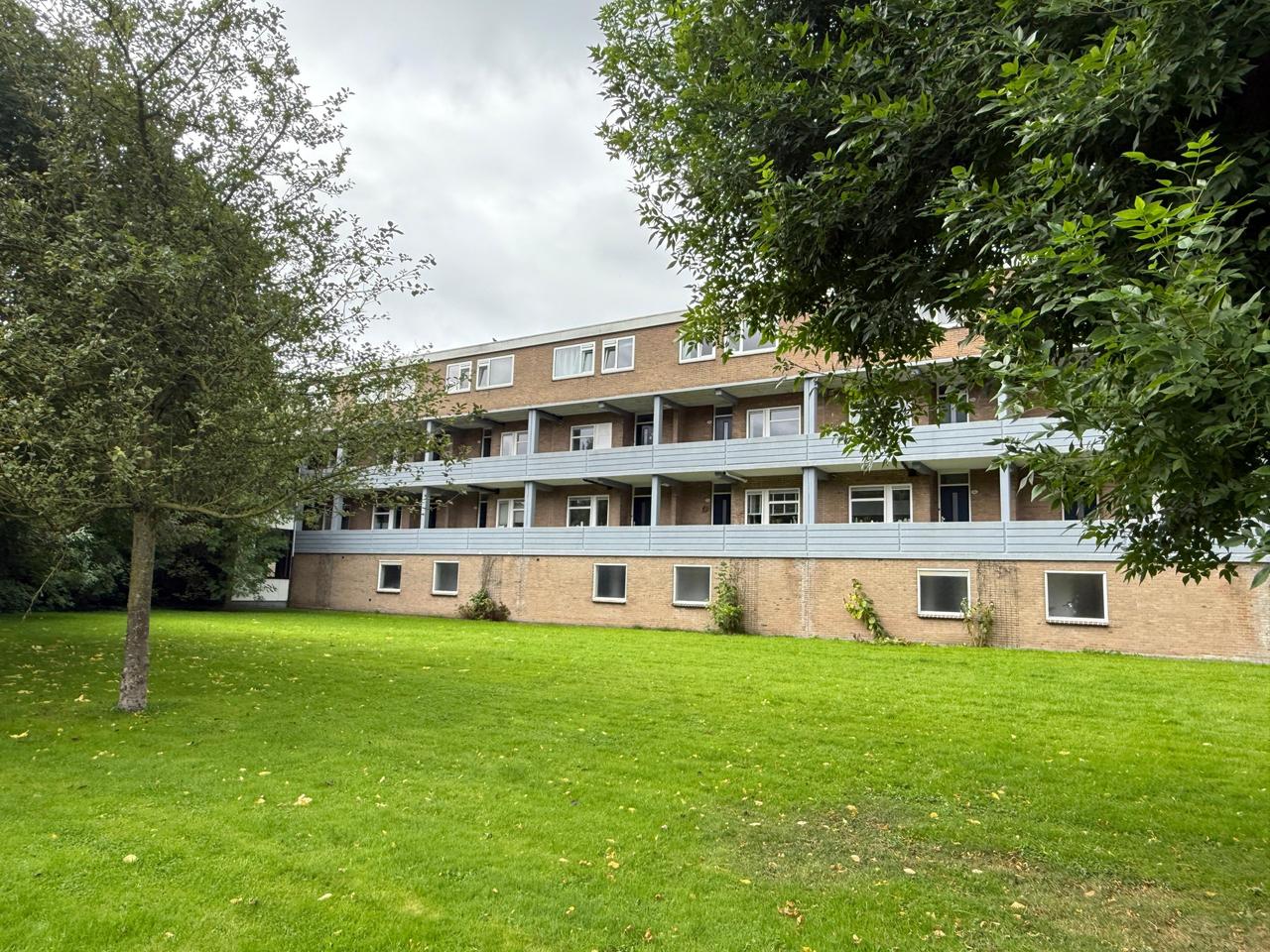 Gemeubileerd 3-slaapkamerappartement bij Stadspark - Afbeelding 1