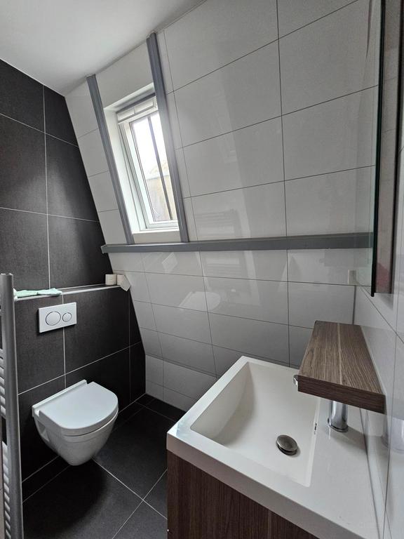 Furnished 32 m² studio in the city centre - Image 6