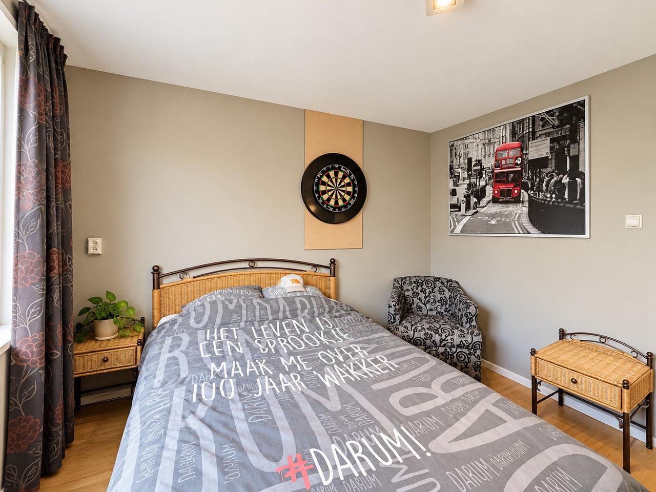 4-Bedroom Home with Sunny Garden - Image 14