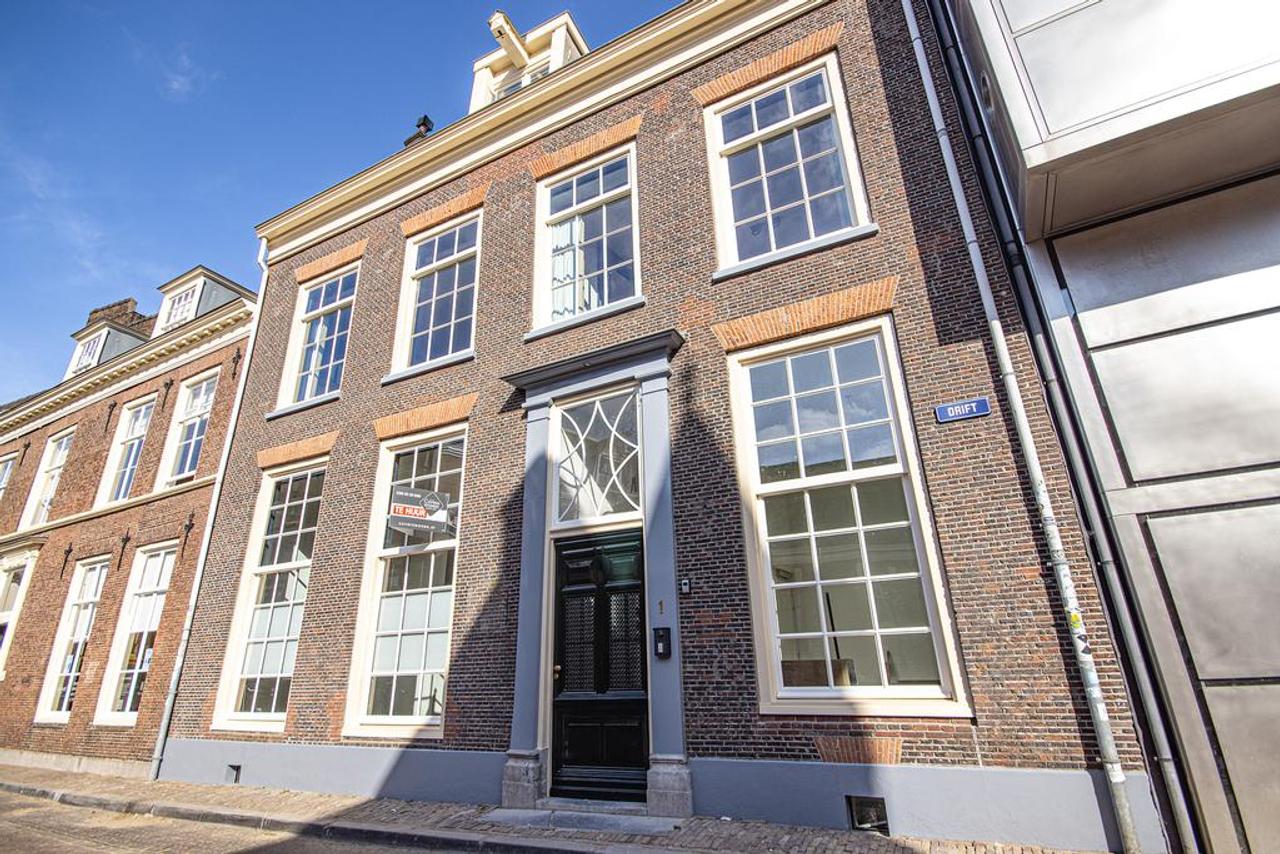 Mezzanine living with A++ on Utrecht’s Drift - Image 1