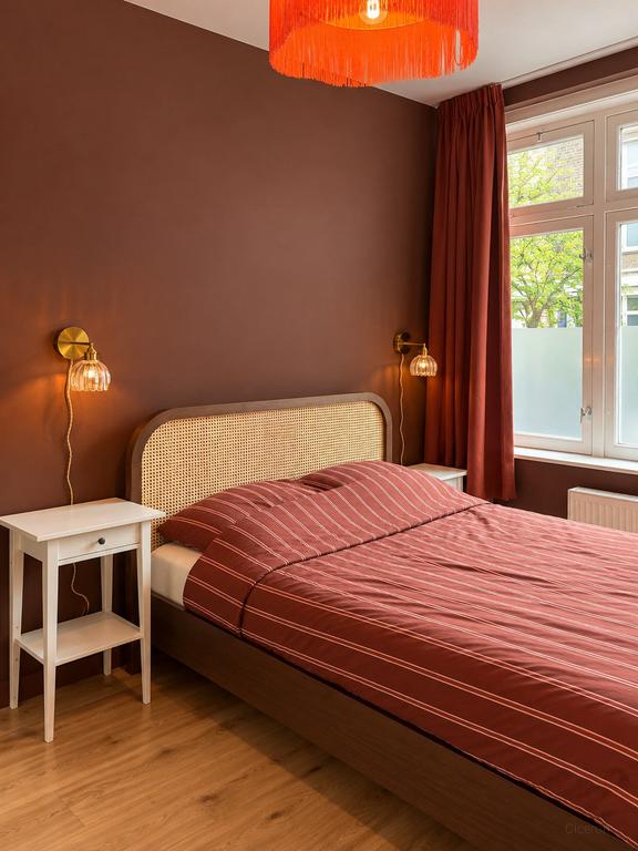 Furnished 1-Bedroom Apartment with Garden - Image 5