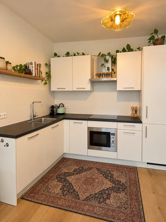 Furnished 1-Bedroom Apartment with Garden - Image 8