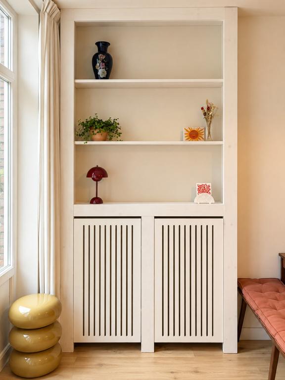 Furnished 1-Bedroom Apartment with Garden - Image 9