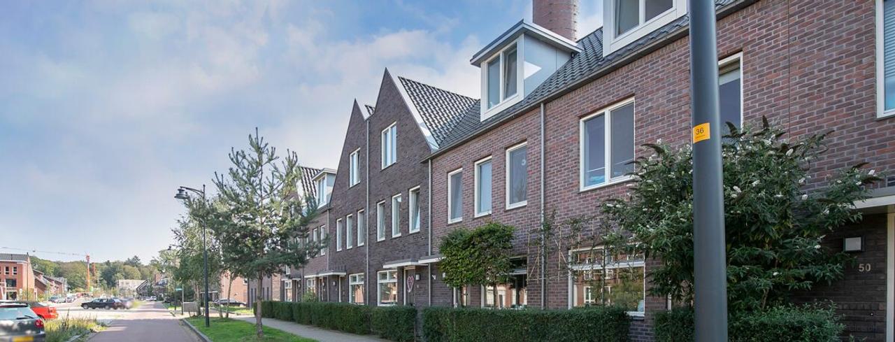 127 m² gezinswoning met tuin in Enka - Afbeelding 1