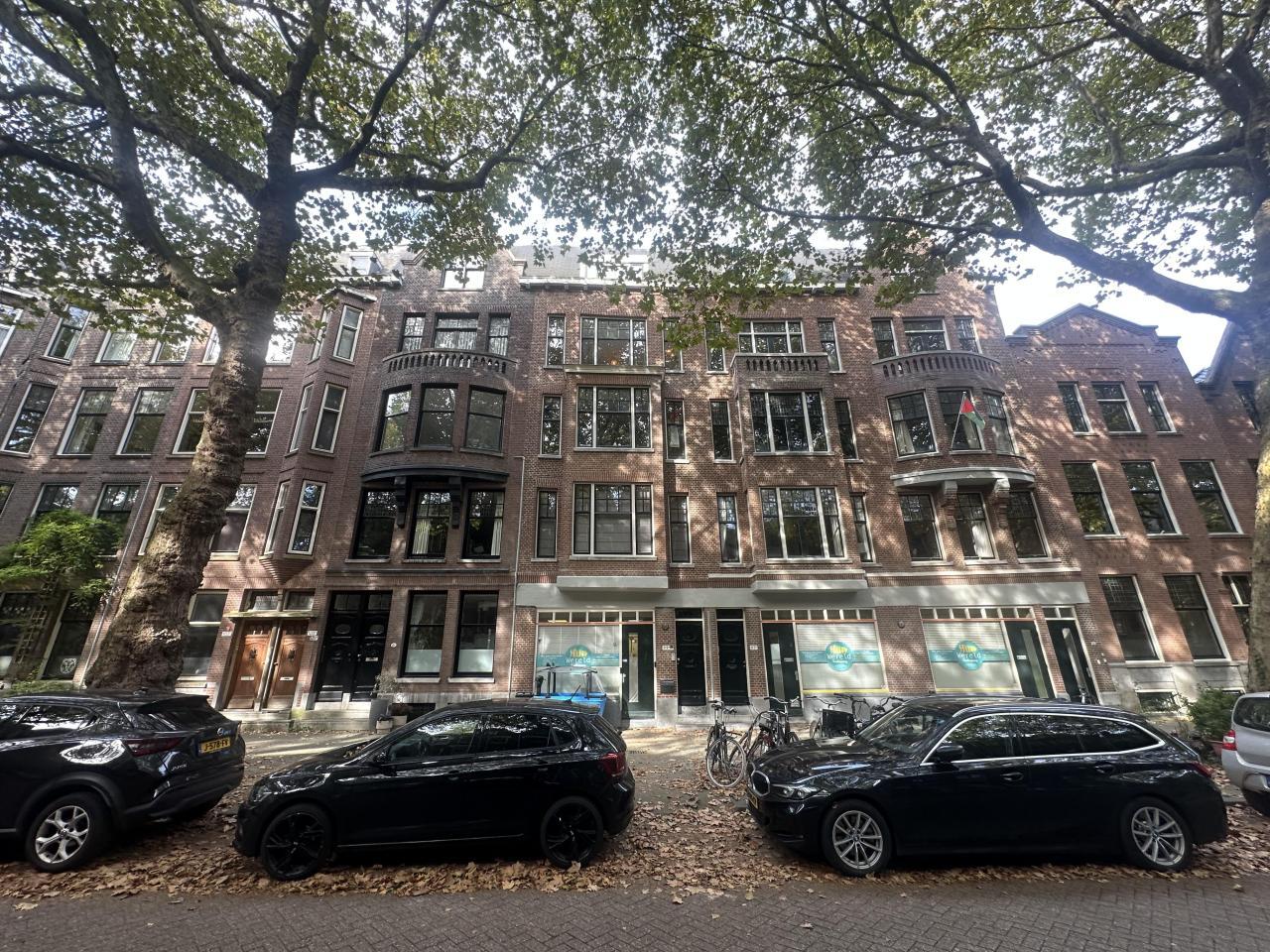 Gemeubileerd 4-kamerappartement met dakterras - Afbeelding 1