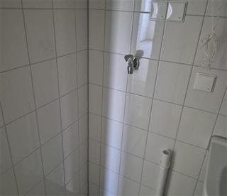 Senior Apartment with Balcony on the Canal - Image 12