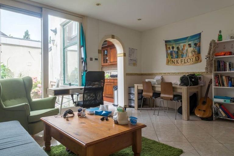 Apartment with Garden in Leiden - Image 8