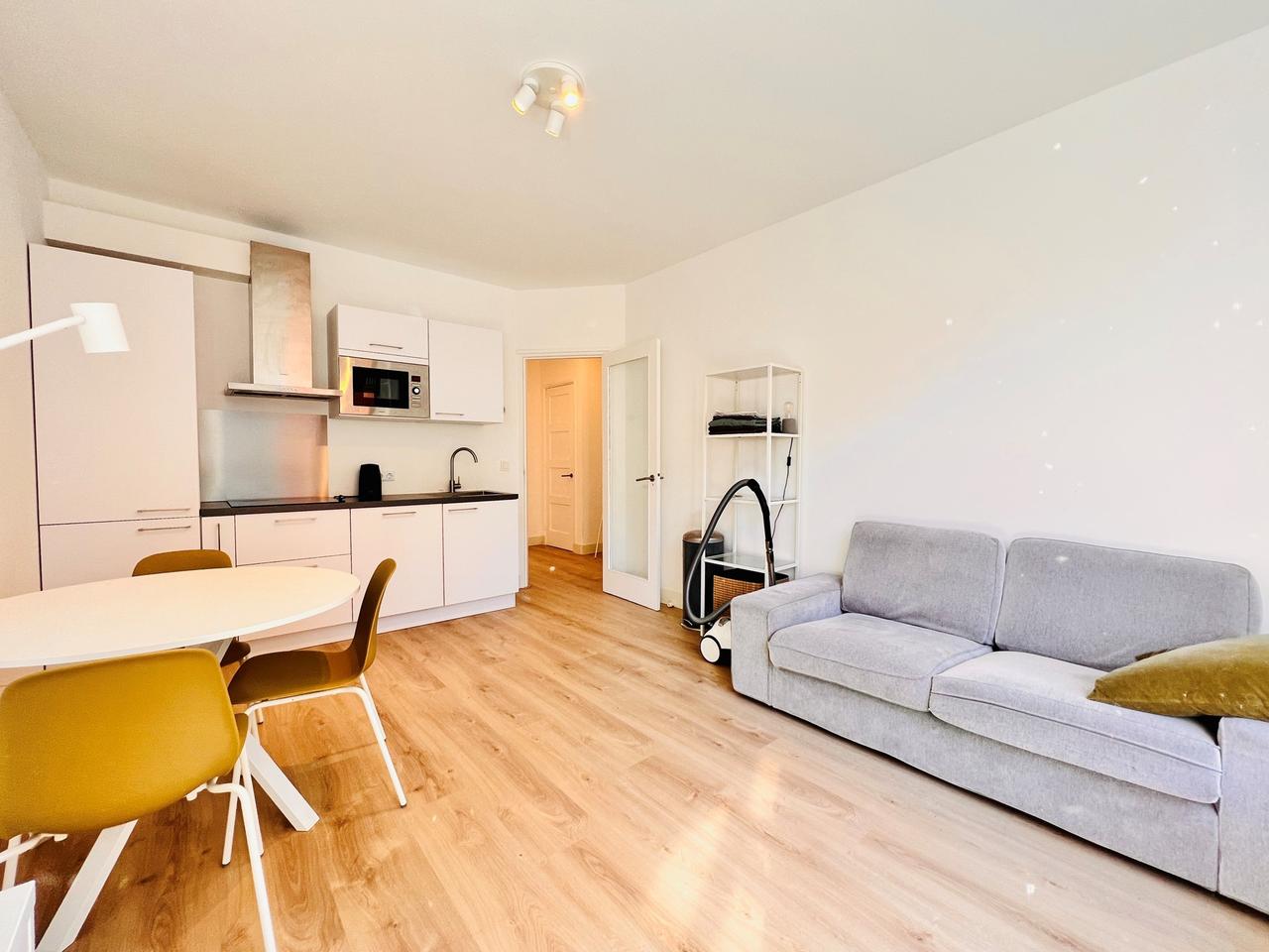 Gemeubileerd 3-kamerappartement met balkon - Afbeelding 8