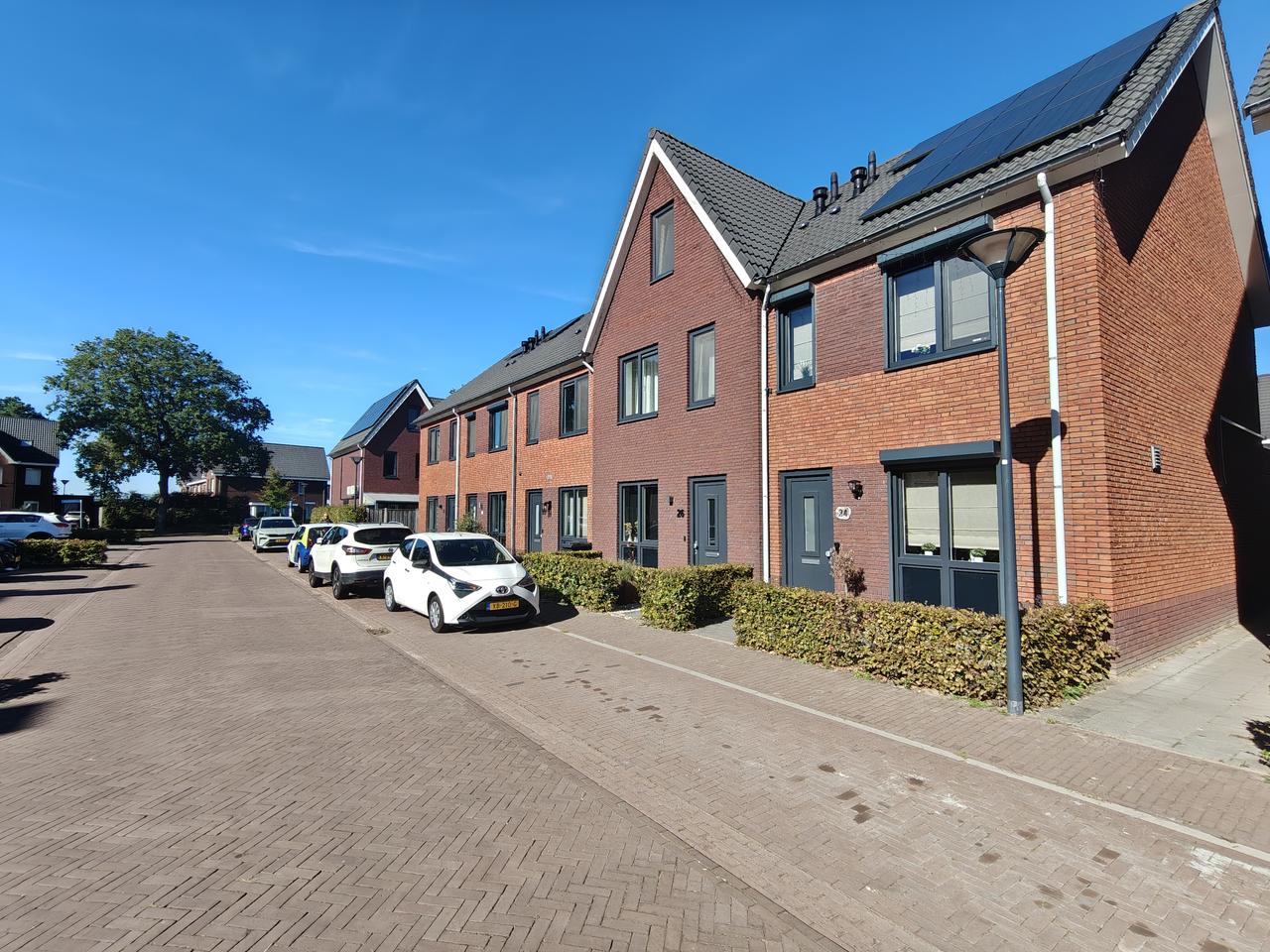 Gemeubileerd huis met 4 slaapkamers - Afbeelding 1