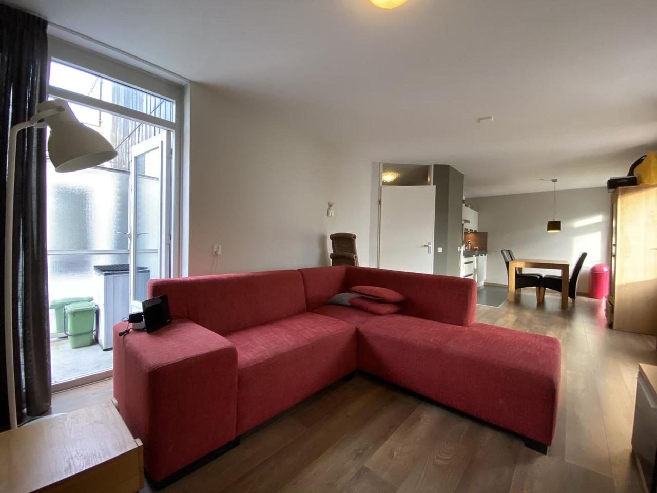 Gemeubileerd 3-kamerappartement met 3 balkons - Afbeelding 4