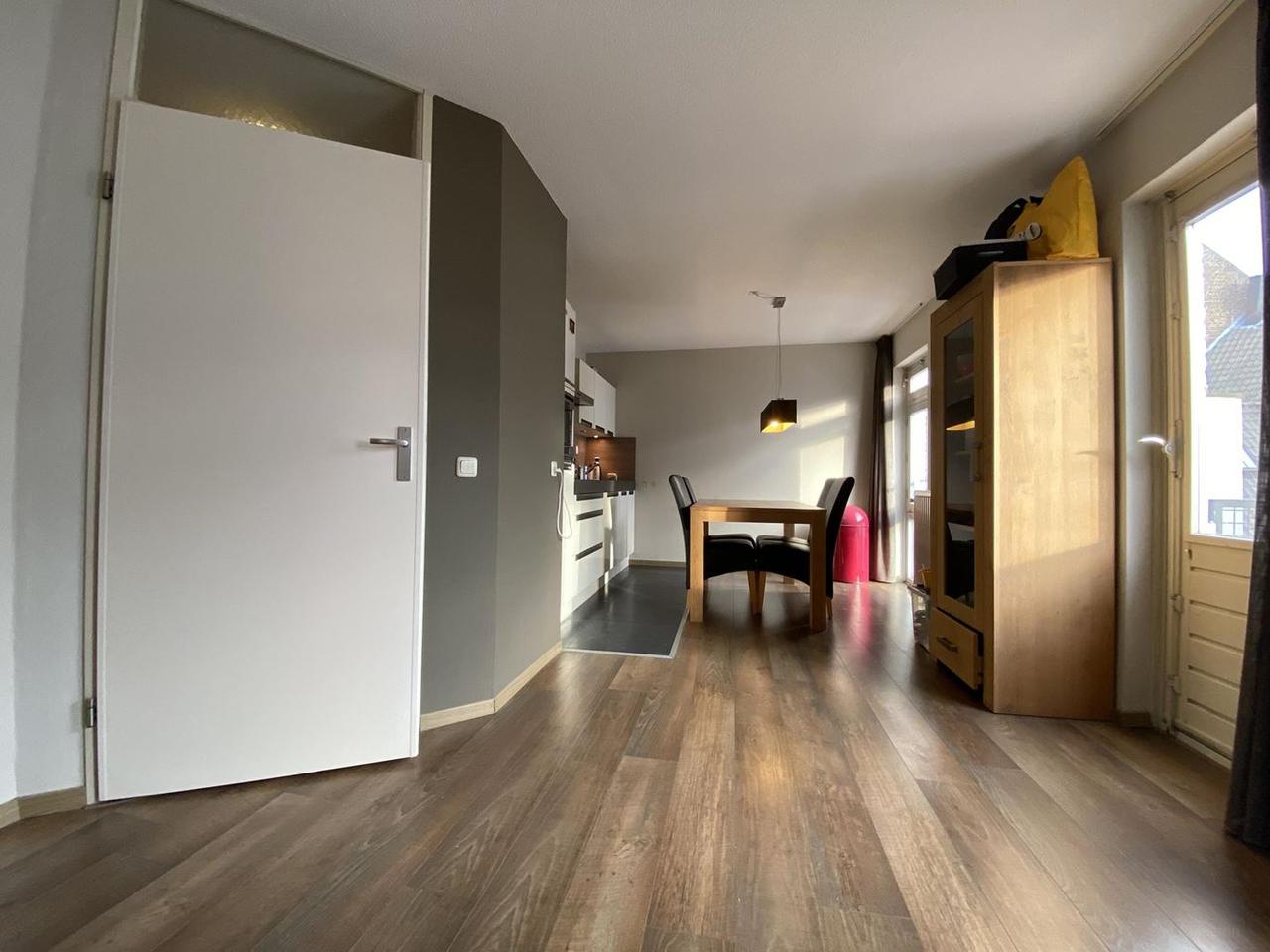 Gemeubileerd 3-kamerappartement met 3 balkons - Afbeelding 6