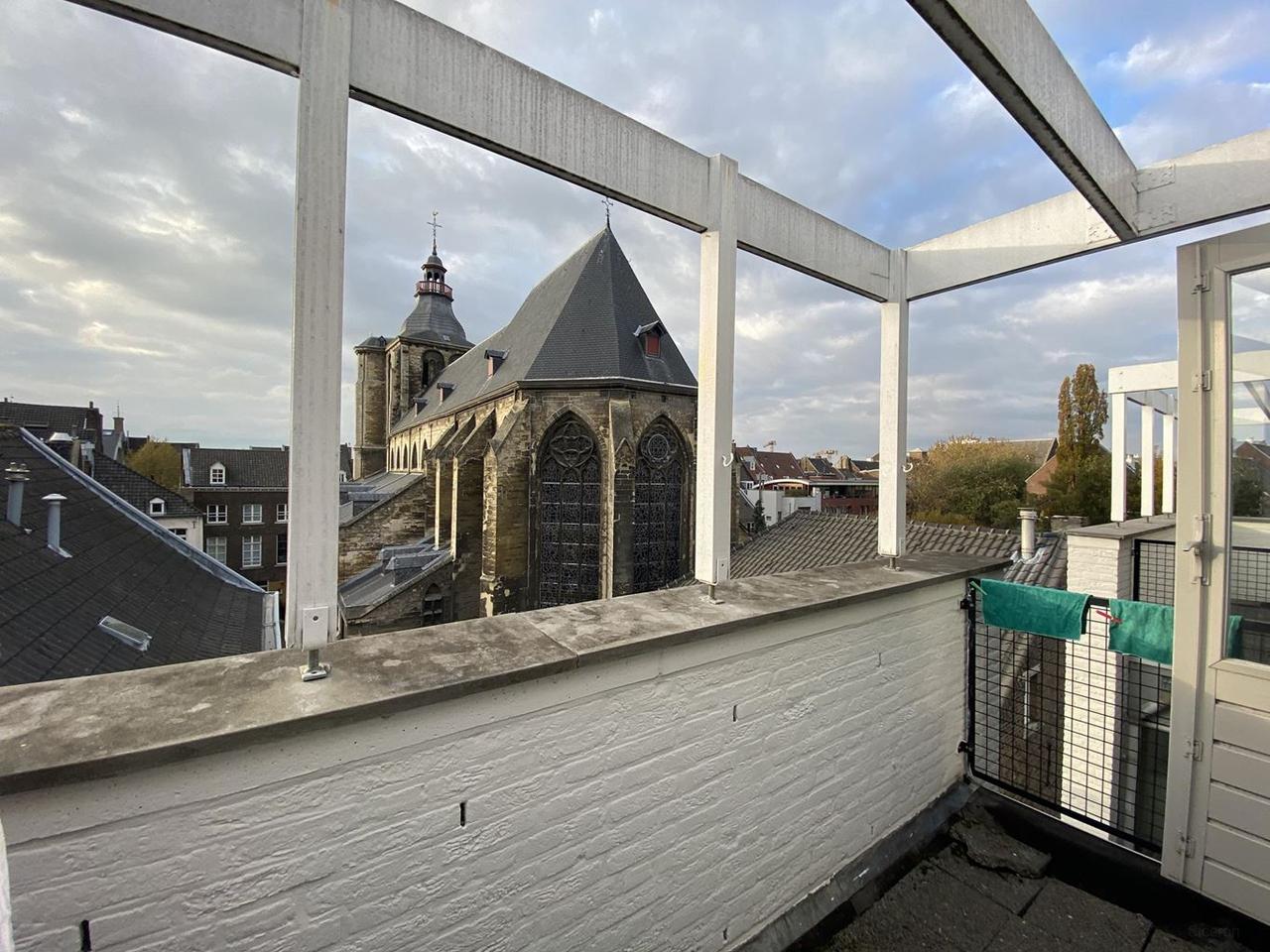 Gemeubileerd 3-kamerappartement met 3 balkons - Afbeelding 14