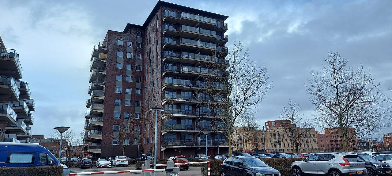 81 m² appartement met balkon en parkeerplaats - Afbeelding 1