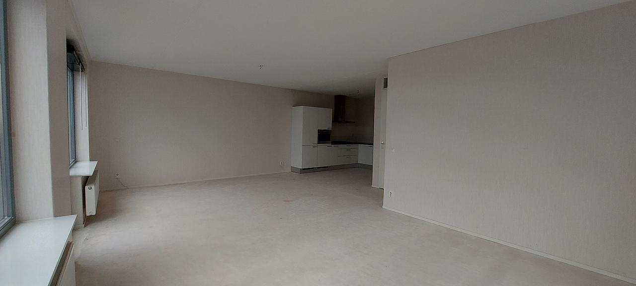 81 m² appartement met balkon en parkeerplaats - Afbeelding 3