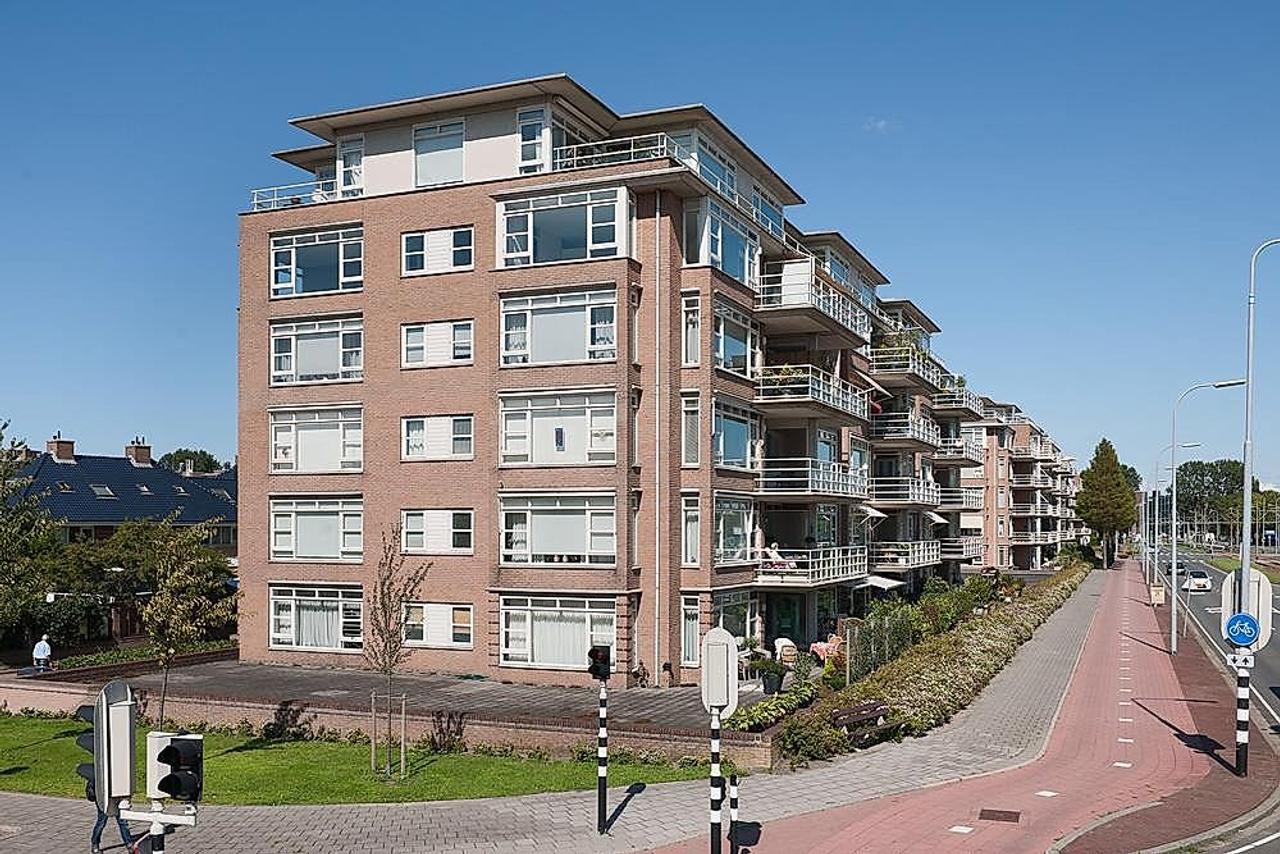 111 m² appartement met terras in Park Veursehout - Afbeelding 1