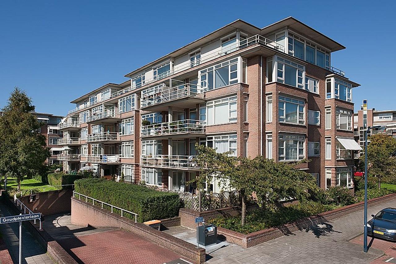 111 m² appartement met terras in Park Veursehout - Afbeelding 2