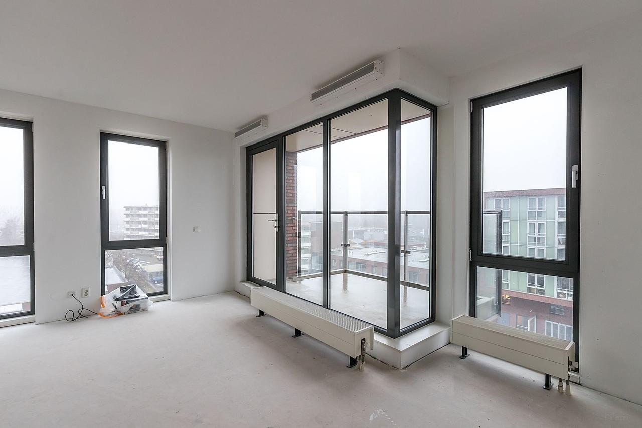 90 m² apartment with balcony in Gouda - Image 3