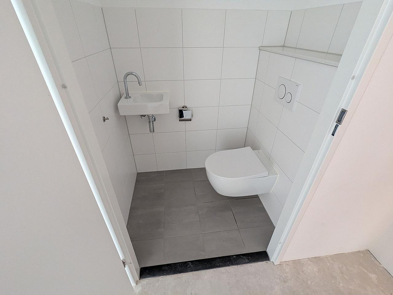 A++ Apartment with Balcony in Delft - Image 7