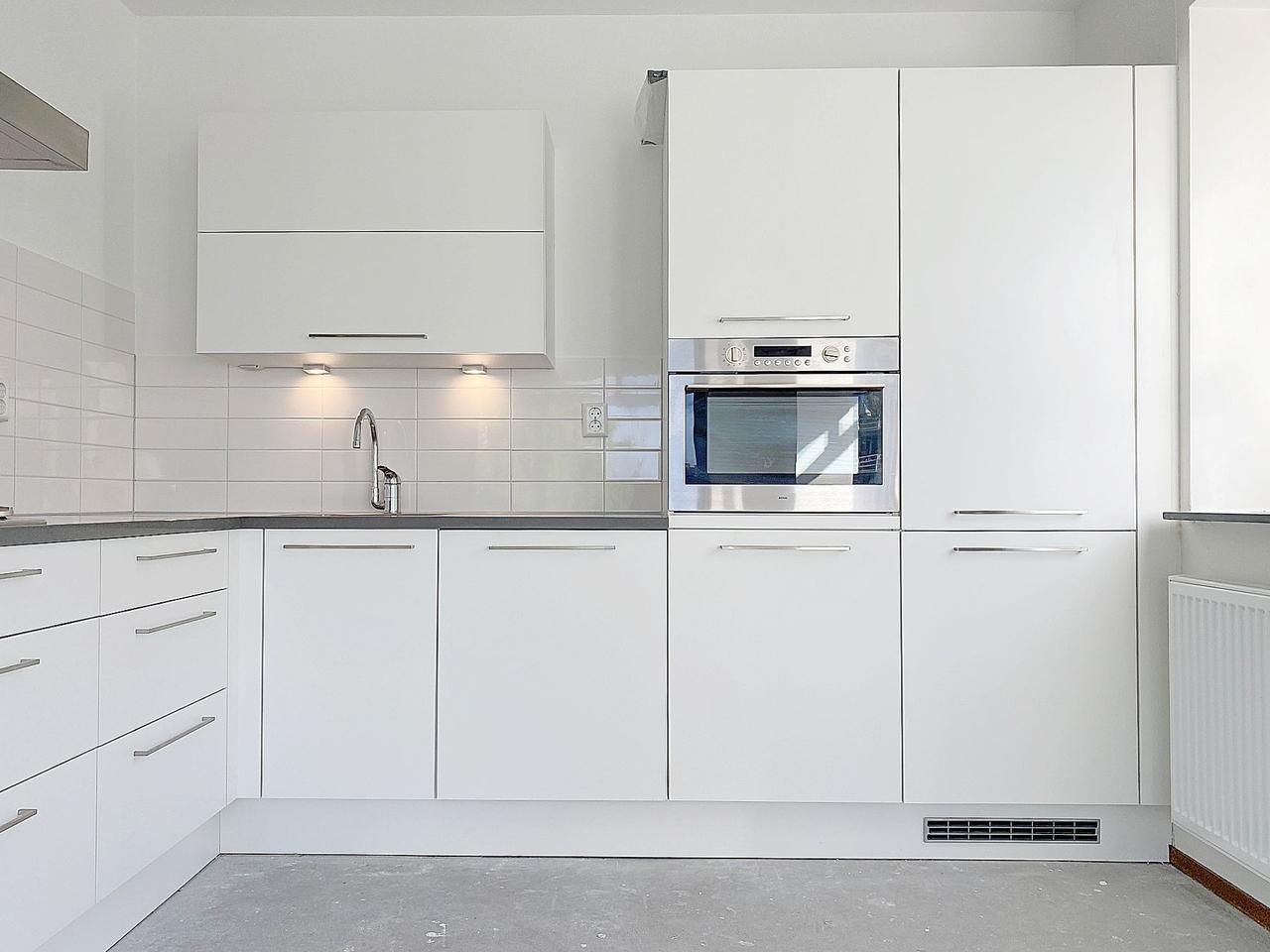 99 m² appartement met balkon en parkeren - Afbeelding 3