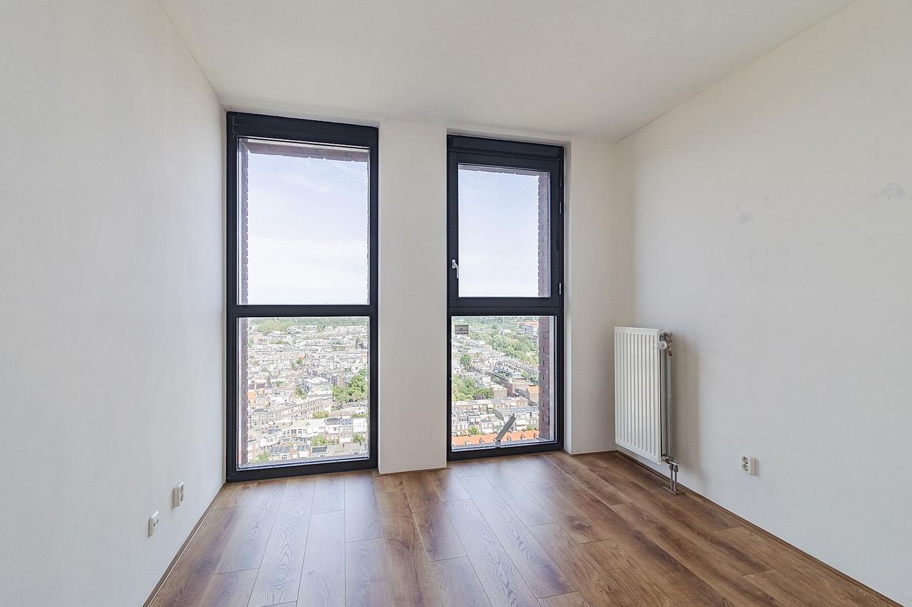 103 m² apartment on the 11th floor - Image 5