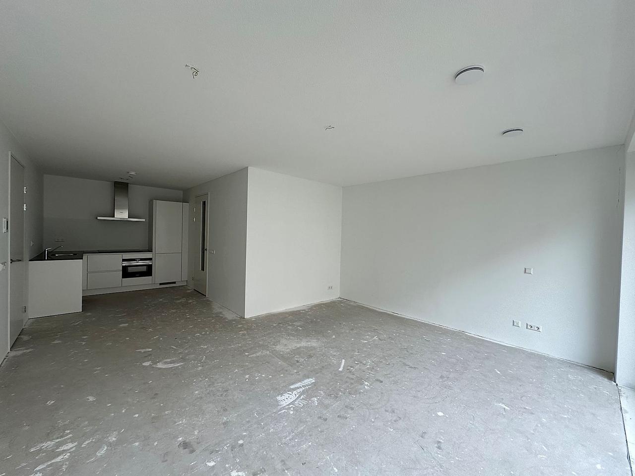 A+++ apartment with balcony overlooking the IJ - Image 4