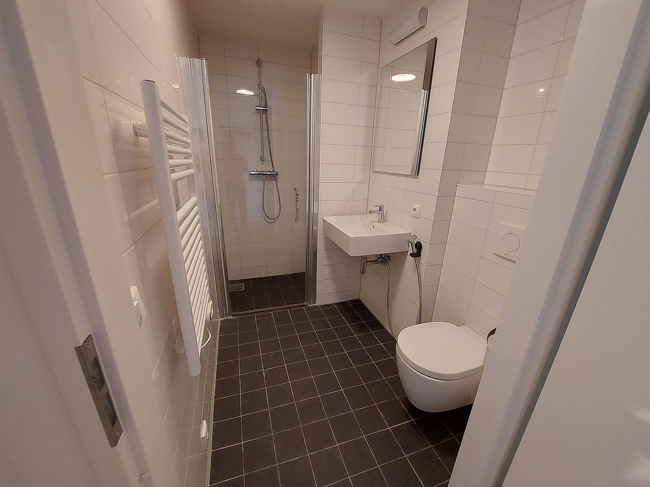 Furnished 49 m² studio in Leiden - Image 8