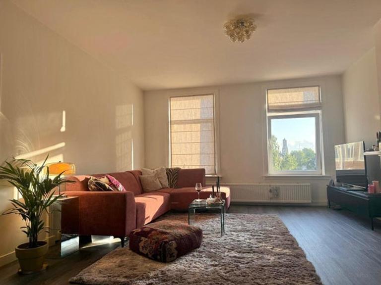 92 m² Apartment with Energy Rating A - Image 2