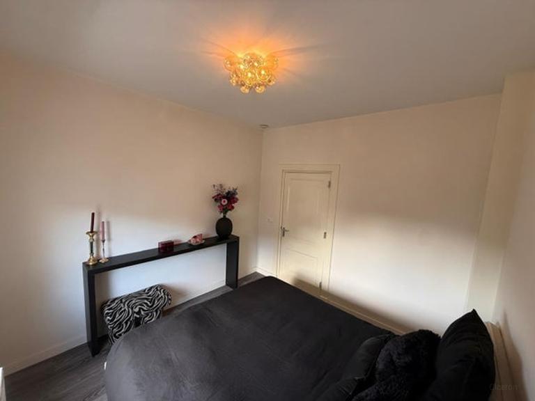 92 m² Apartment with Energy Rating A - Image 11