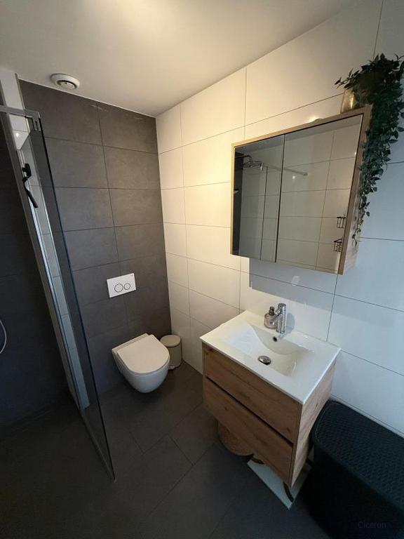 92 m² Apartment with Energy Rating A - Image 14