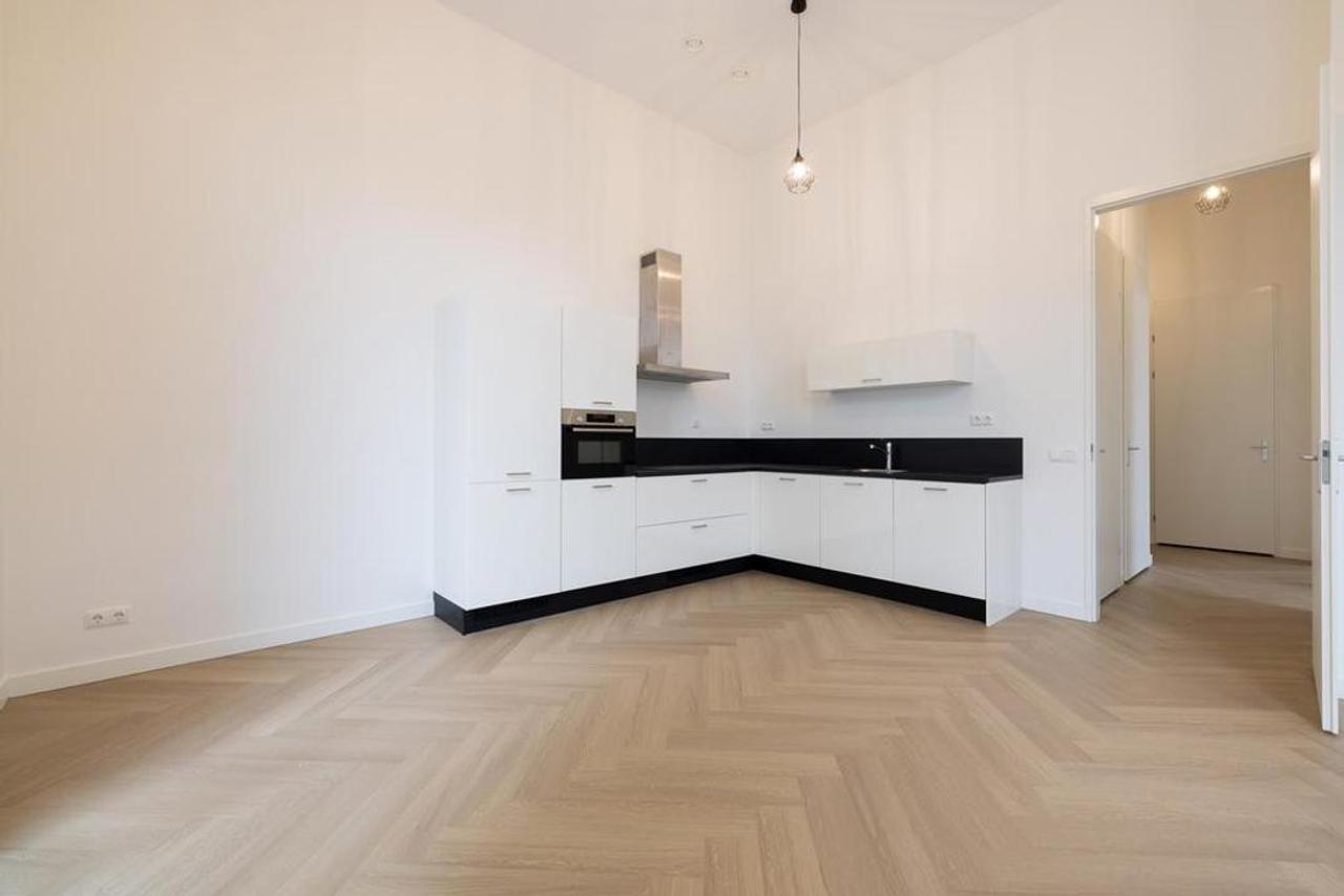 74 m² appartement met hoge plafonds - Afbeelding 9