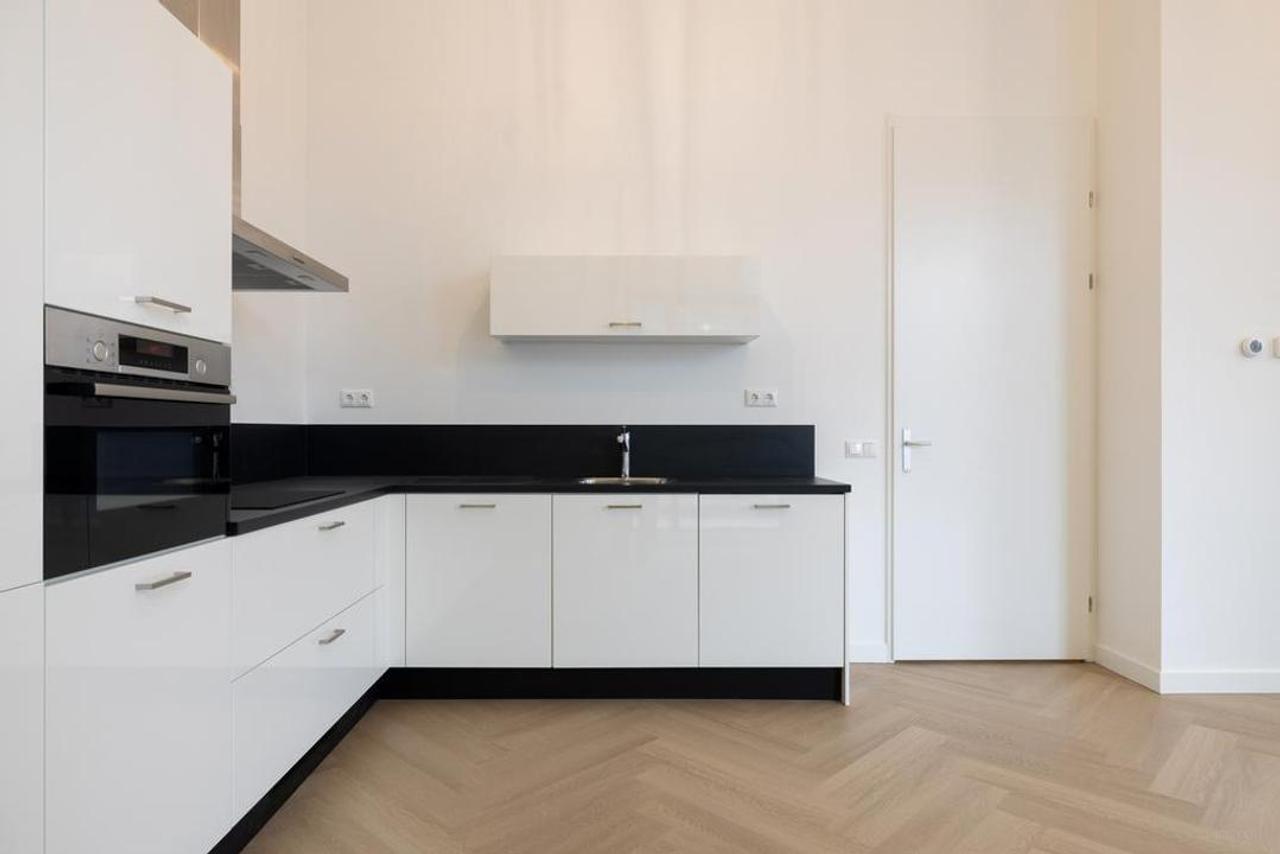 74 m² appartement met hoge plafonds - Afbeelding 11