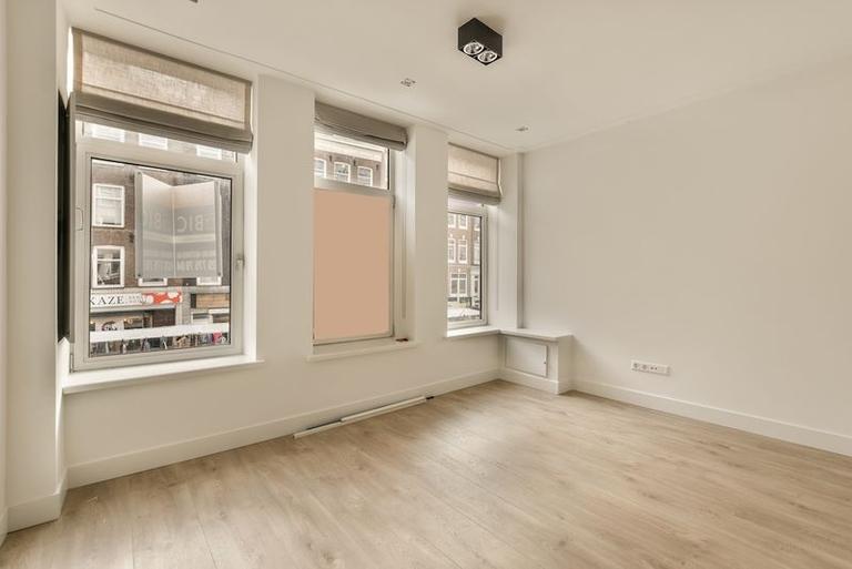 Furnished apartment with balcony in De Pijp - Image 6