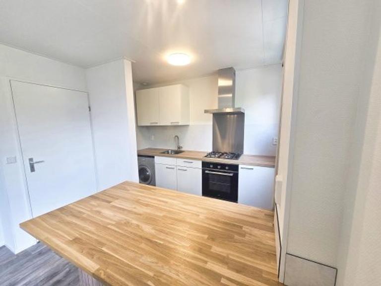 Studio with balcony in central Vlissingen - Image 3