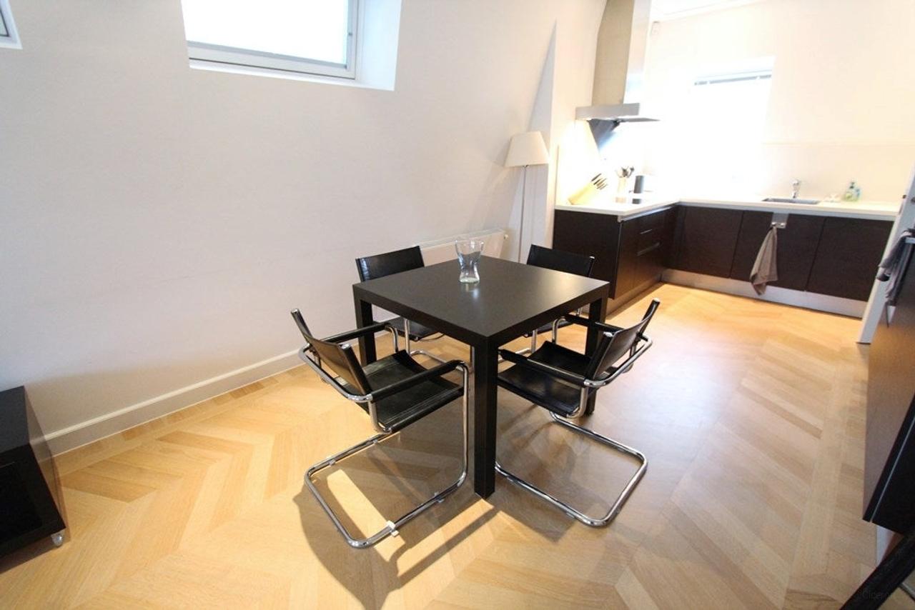 Gemeubileerd 3-kamerappartement bij de Amstel - Afbeelding 4