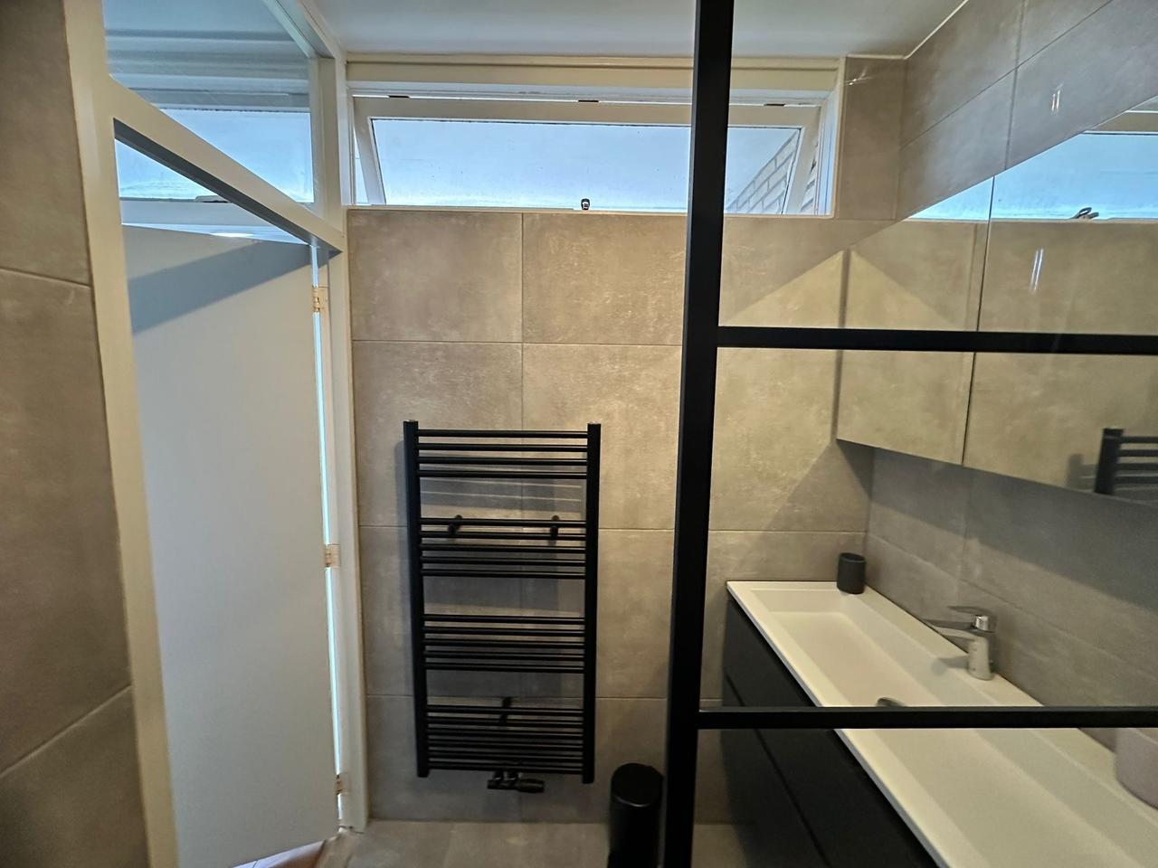 Gemeubileerd 3-kamer appartement in Alkmaar - Afbeelding 24