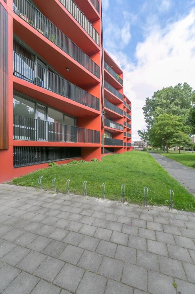95 m² appartement met balkon en parkeerplek - Afbeelding 2