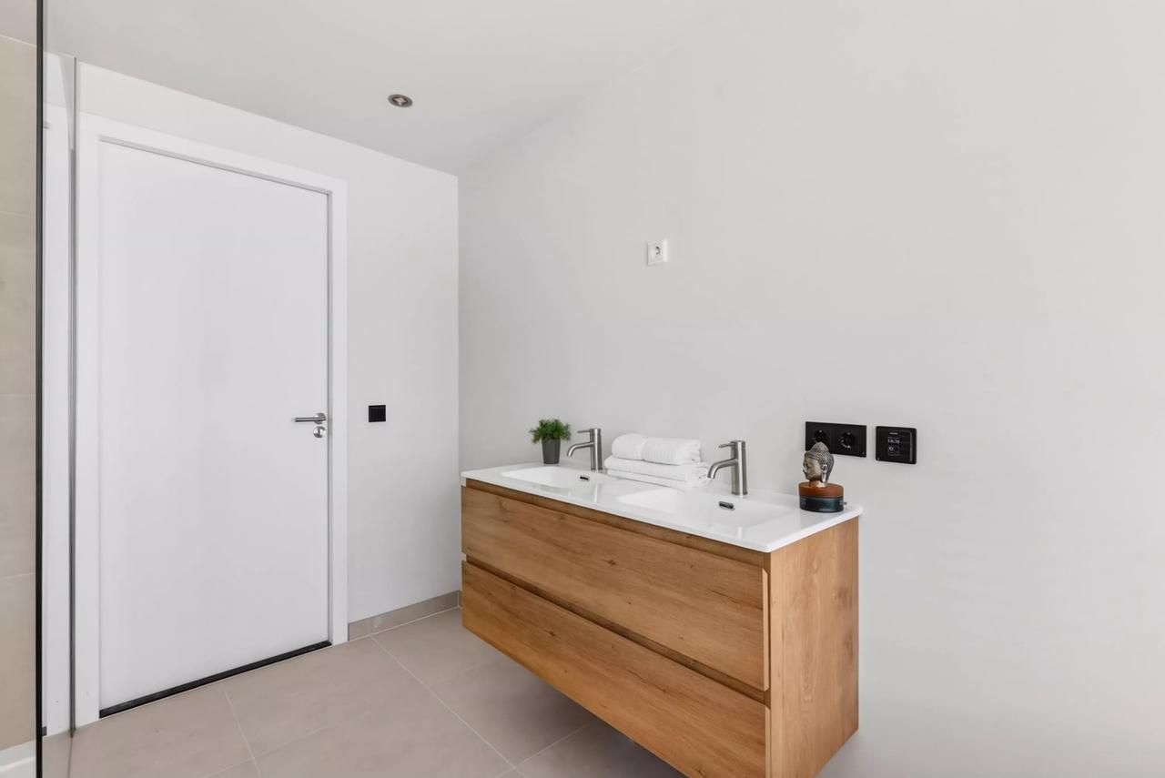 Gemeubileerd 3-kamerappartement met dakterras - Afbeelding 16