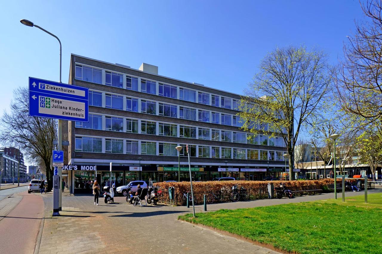 Rental Apartment on Escamplaan, The Hague - Image 1