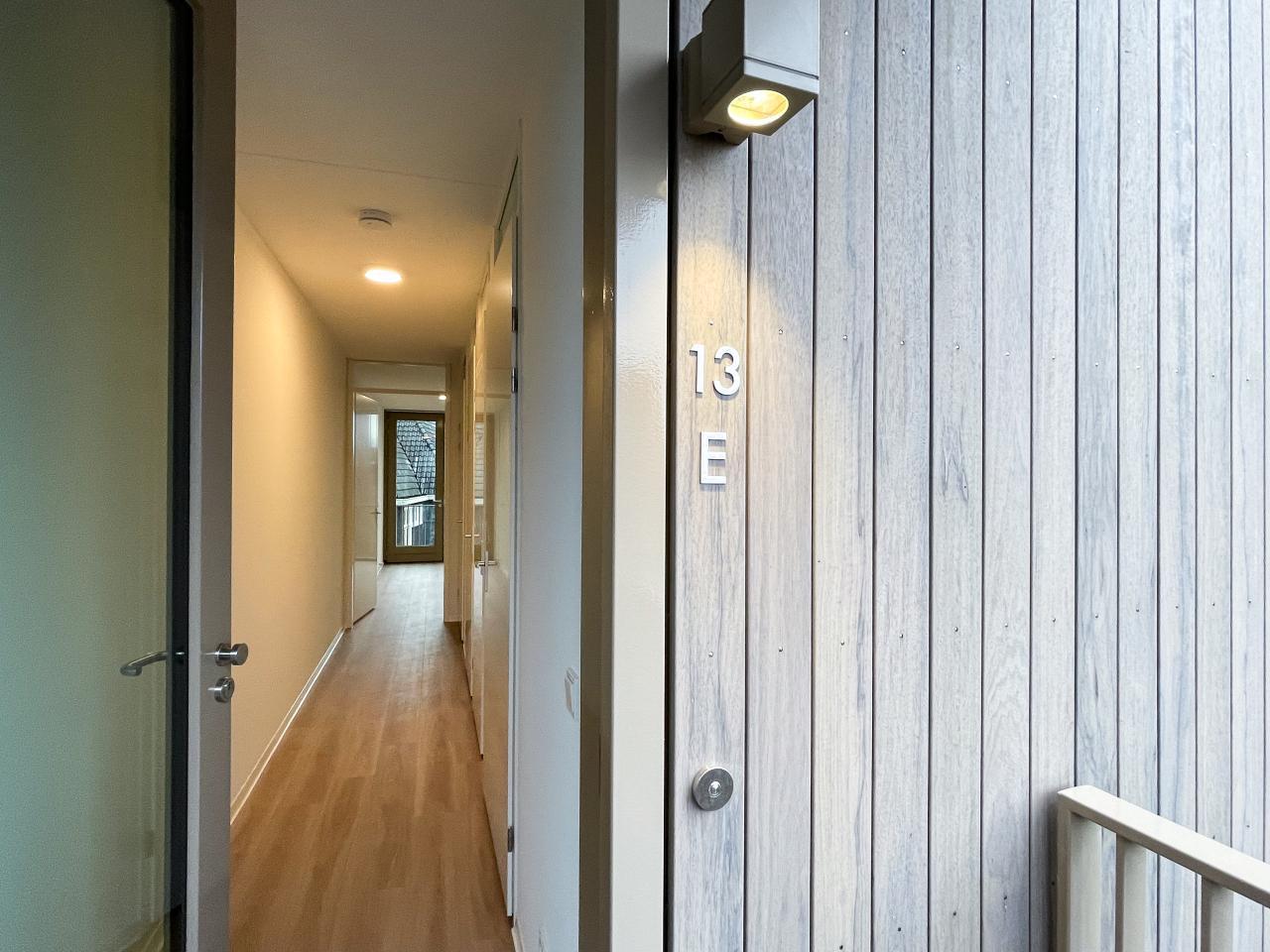 Nieuw 2-kamerappartement met balkon - Afbeelding 2
